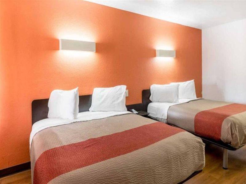 Motel 6 Seguin Tx Εξωτερικό φωτογραφία