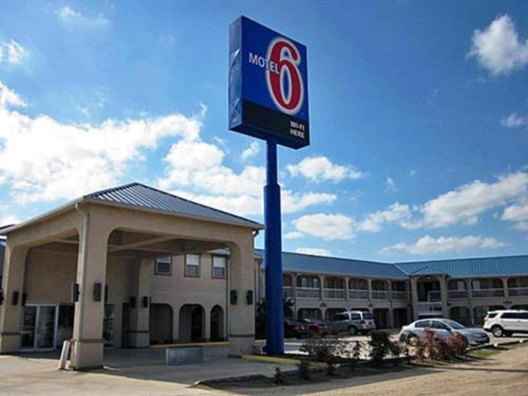 Motel 6 Seguin Tx Εξωτερικό φωτογραφία