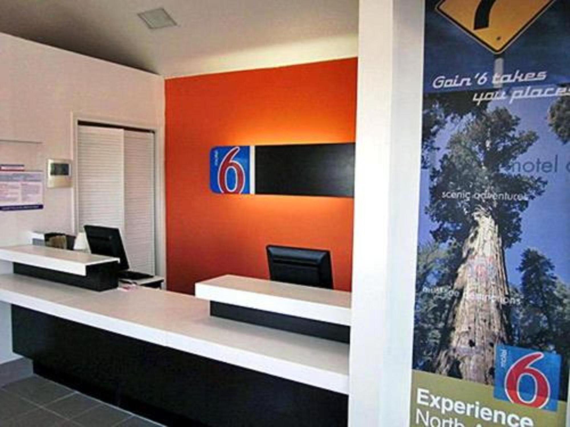 Motel 6 Seguin Tx Εξωτερικό φωτογραφία