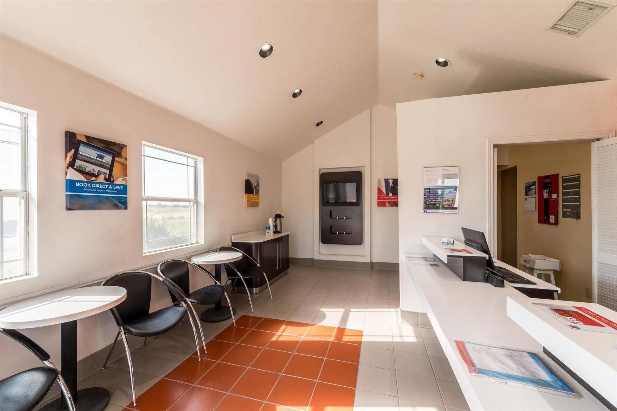 Motel 6 Seguin Tx Εξωτερικό φωτογραφία