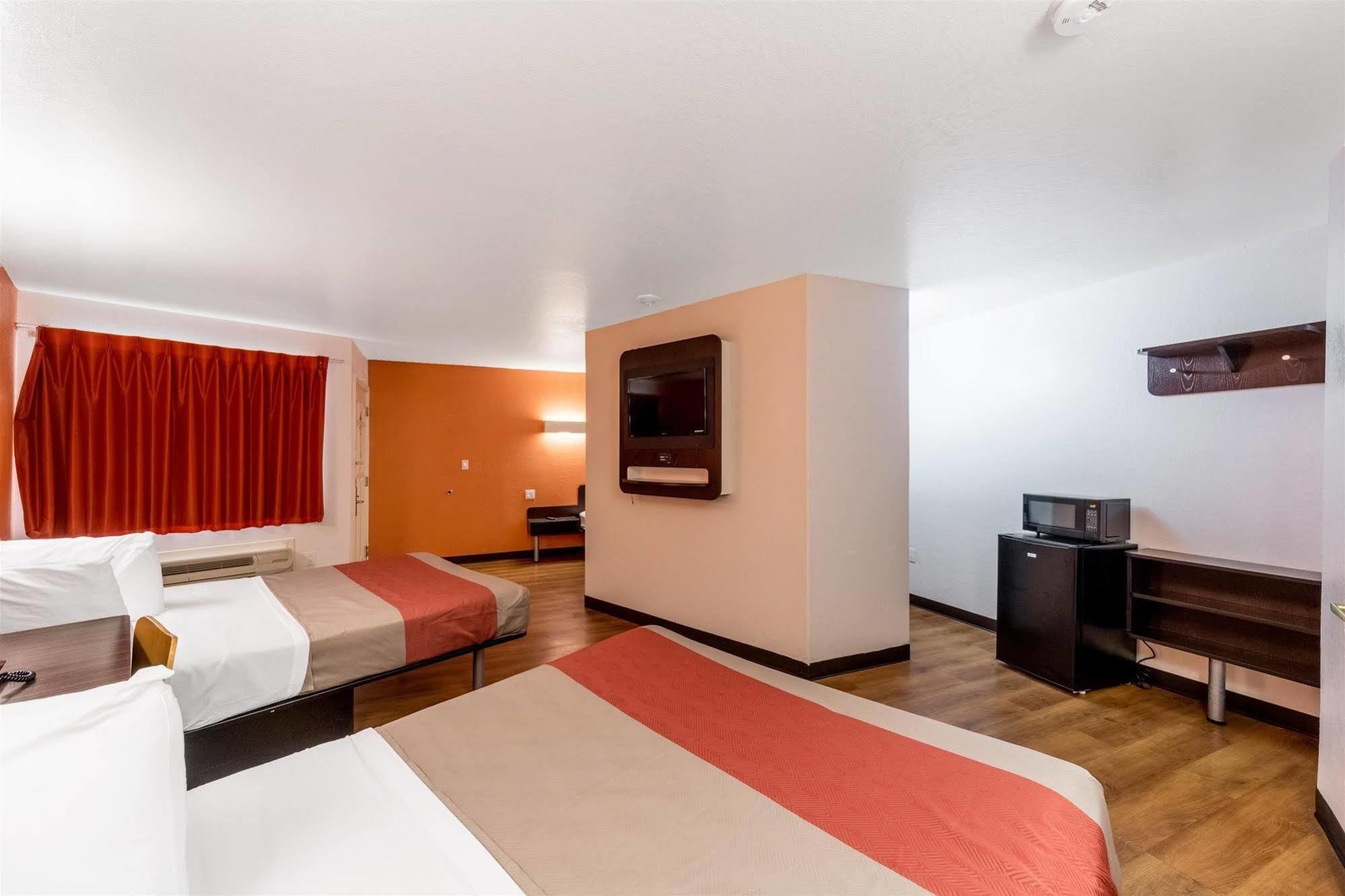 Motel 6 Seguin Tx Εξωτερικό φωτογραφία