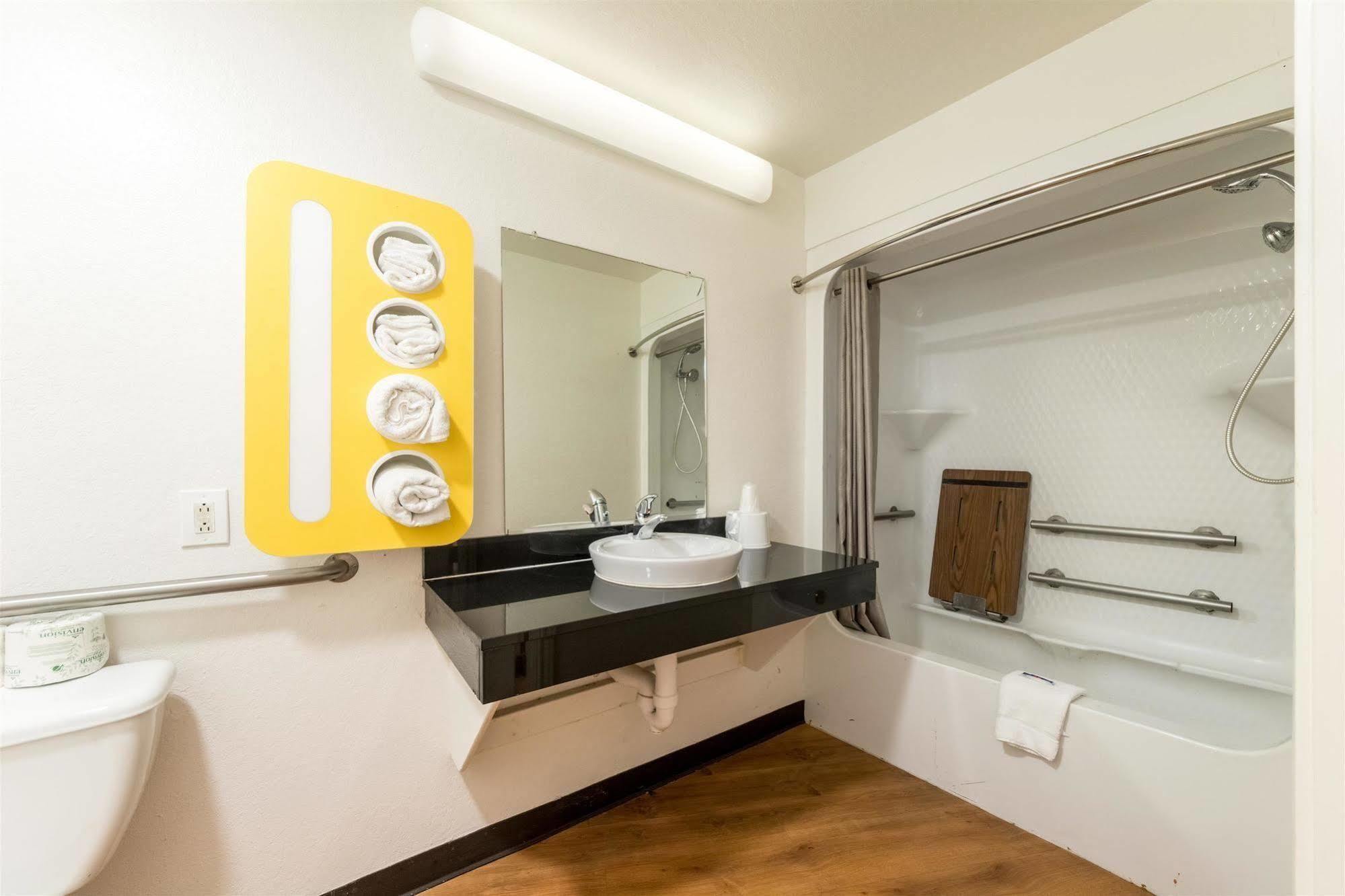 Motel 6 Seguin Tx Εξωτερικό φωτογραφία